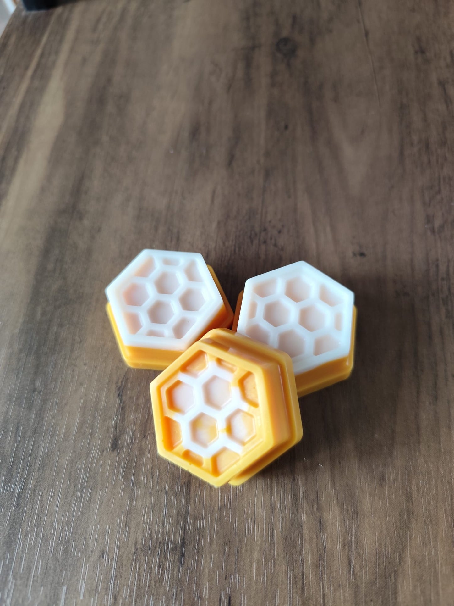 Dark Honey & Tobacco Soy Wax Melts - Highly Scented, Pack of 6