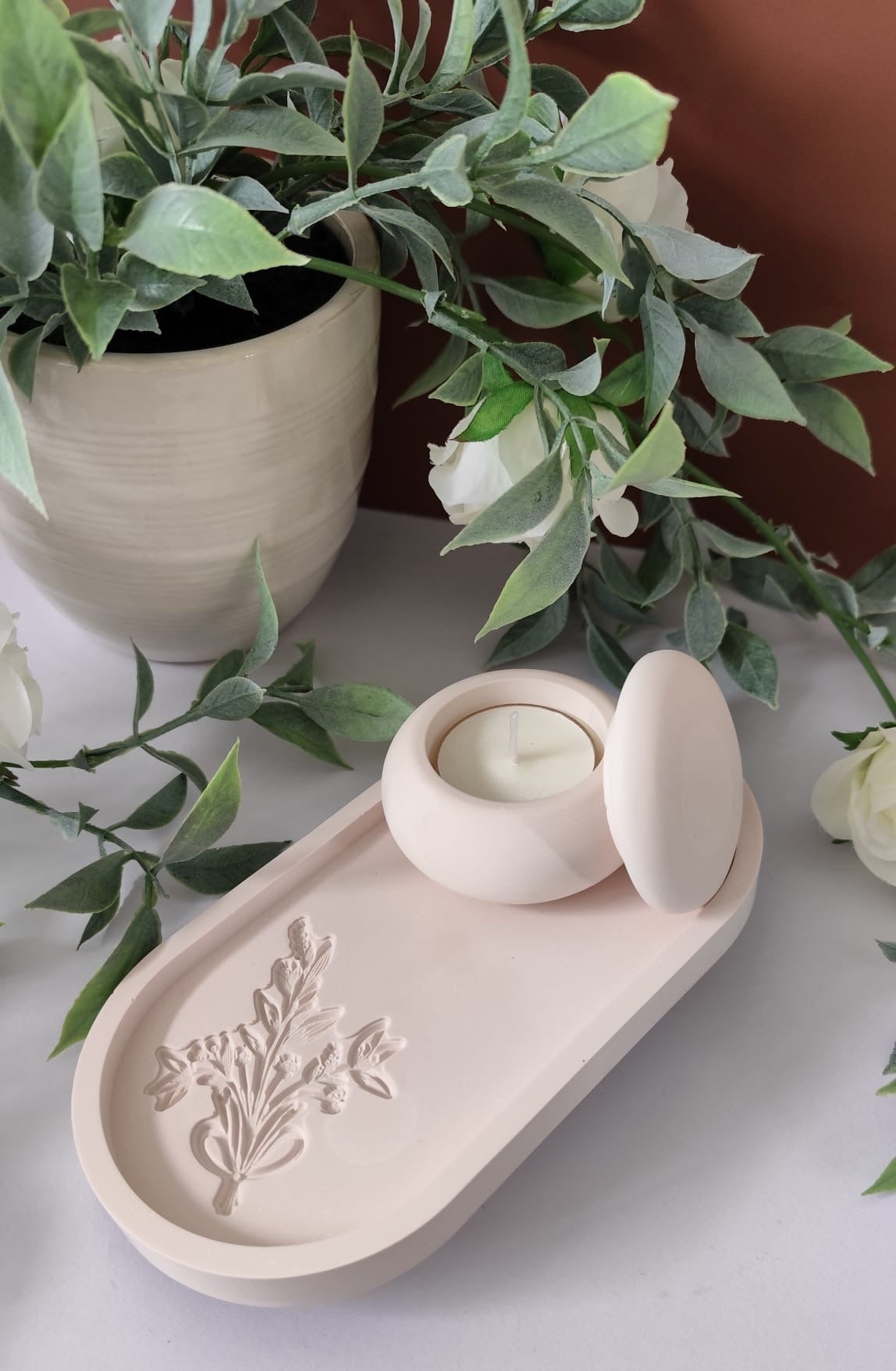Honey pot tealight Holder with Lid